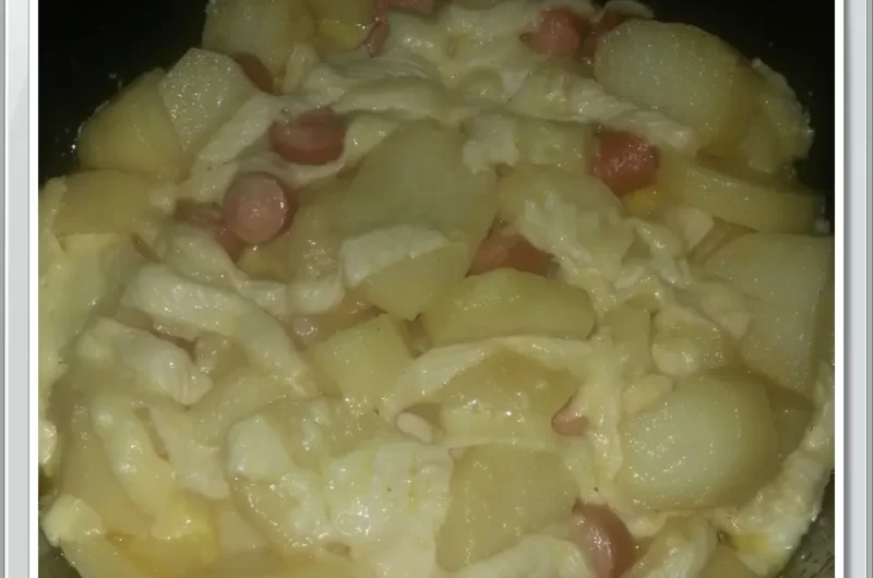 Recette de pommes de terre, knacki, reblochon au Cookeo